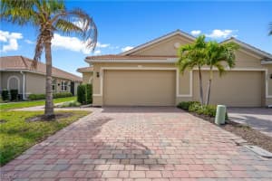 4443 Dutchess Park Rd, Fort Myers