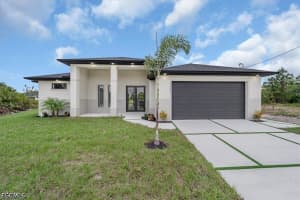2505 11th St Sw, Lehigh Acres