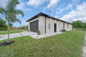 2505 11th Street, Lehigh Acres, FL 33976 - MLS#2026014212