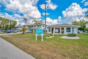 203 15th Place, Cape Coral, FL 33990 - MLS#2026014270