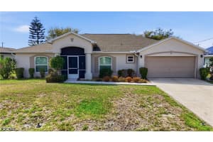 1206 Nw 22nd Ave, Cape Coral