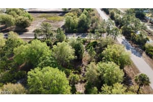202 8th Street, Lehigh Acres, FL 33972 - MLS#2026014431