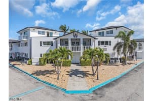 3706 Broadway 21, Fort Myers