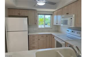 7402 Lake Breeze Drive, Fort Myers, FL 33907 - MLS#2026014461