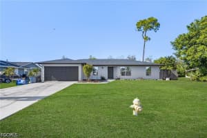 17176 Phlox Dr, Fort Myers