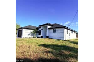 800 7th Street, Lehigh Acres, FL 33972 - MLS#2026014573