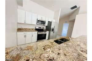 217 Cape Coral Parkway, Cape Coral, FL 33914 - MLS#2026014574