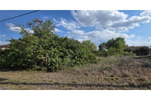 3305 23rd Street, Lehigh Acres, FL 33976 - MLS#2026014583