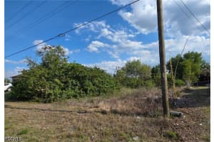 3305 23rd Street, Lehigh Acres, FL 33976 - MLS#2026014583