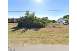 3305 23rd Street, Lehigh Acres, FL 33976 - MLS#2026014583