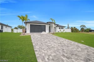 1913 34th Terrace, Cape Coral, FL 33909 - MLS#2026014598