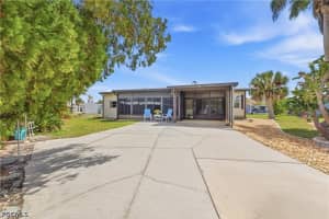 508 Pine Tree Court, North Fort Myers, FL 33917 - MLS#2026014617