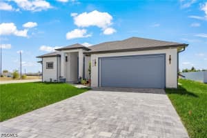 800 8th Terrace, Cape Coral, FL 33993 - MLS#2026014691