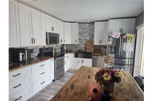 5240 Cedarbend Drive, Fort Myers, FL 33919 - MLS#2026014694