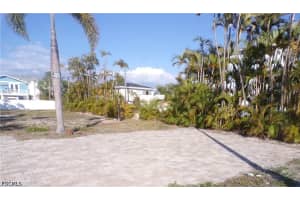 5865 Estero Boulevard, Fort Myers Beach, FL 33931 - MLS#2026014763