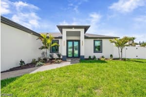100 17th Place, Cape Coral, FL 33991 - MLS#2026014812