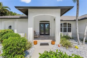 2207 Sw 52nd St, Cape Coral