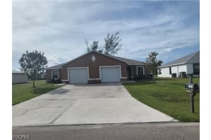 1914 Sw 15th Pl, Cape Coral