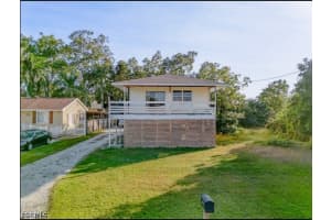 3909 3rd Street, Lehigh Acres, FL 33976 - MLS#2026015008