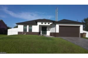810 Floyd Avenue, Lehigh Acres, FL 33976 - MLS#2026015030