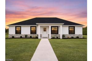 3707 16th Street, Lehigh Acres, FL 33972 - MLS#2026015071