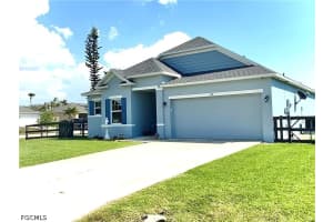 910 Sw 33rd Ter, Cape Coral