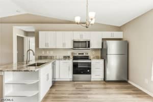 1913 4th Terrace, Cape Coral, FL 33909 - MLS#2026015115