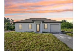 4402 19th Street, Lehigh Acres, FL 33972 - MLS#2026015219