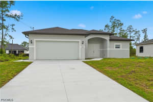1018 Kent Street, Lehigh Acres, FL 33971 - MLS#2026015258