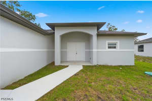 1018 Kent Street, Lehigh Acres, FL 33971 - MLS#2026015258