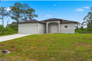 1018 Kent Street, Lehigh Acres, FL 33971 - MLS#2026015258