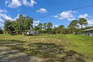 613 Cleveland Avenue, Lehigh Acres, FL 33972 Sold 04/23/26