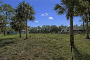 613 Cleveland Avenue, Lehigh Acres, FL 33972 Sold 04/23/26