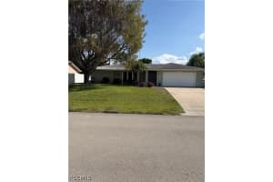 2216 Se 3rd St, Cape Coral