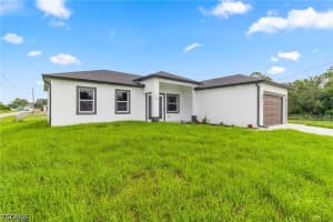 2818 42nd Street, Lehigh Acres, FL 33976 - MLS#2026015324