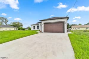 2818 42nd Street, Lehigh Acres, FL 33976 - MLS#2026015324