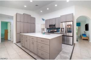 844 17th Terrace, Cape Coral, FL 33991 - MLS#2026015381