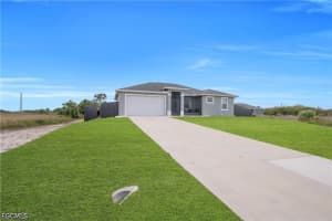 384 Neighborly Road, Labelle, FL 33935 - MLS#2026015396