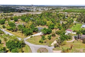 6227 Foxfire Ln, Fort Myers