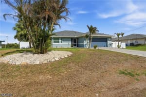 906 Venice Avenue, Lehigh Acres, FL 33971 - MLS#2026015435