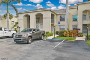 21341 Lancaster Run 422, Estero