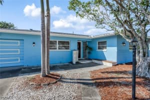806 Entrada Drive, Fort Myers, FL 33919 - MLS#2026015467