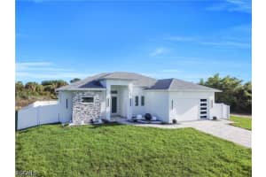 4100 15th Street, Lehigh Acres, FL 33976 - MLS#2026015485