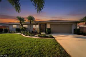 1926 Se 8th St, Cape Coral 1926 Se 8th St, Cape Coral