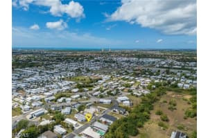 11111 Ballweg Lane, Fort Myers, FL 33908 - MLS#2026015532