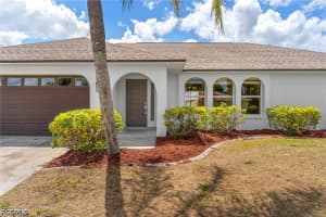 1422 15th Terrace, Cape Coral, FL 33990 - MLS#2026015541