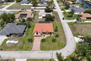 205 42nd Street, Cape Coral, FL 33914 - MLS#2026015549