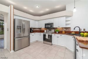 2725 28th Place, Cape Coral, FL 33914 - MLS#2026015629