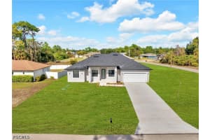 459 Windsor Avenue, Lehigh Acres, FL 33974 - MLS#2026015659