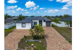 220 8th Place, Cape Coral, FL 33909 - MLS#2026015696